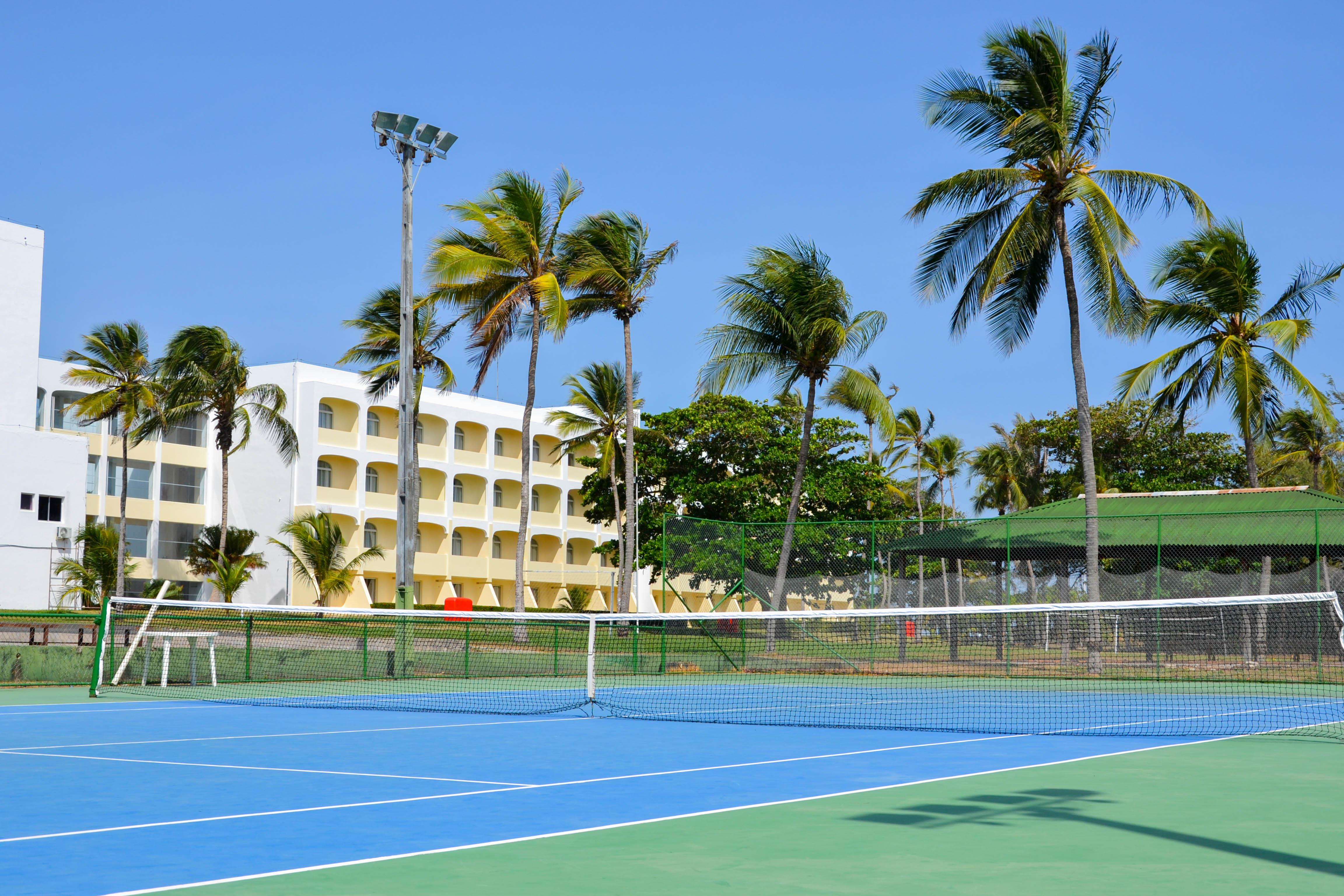 Blue Tree Towers Sao Luis Hotel Kültér fotó Tennis courts at the resort